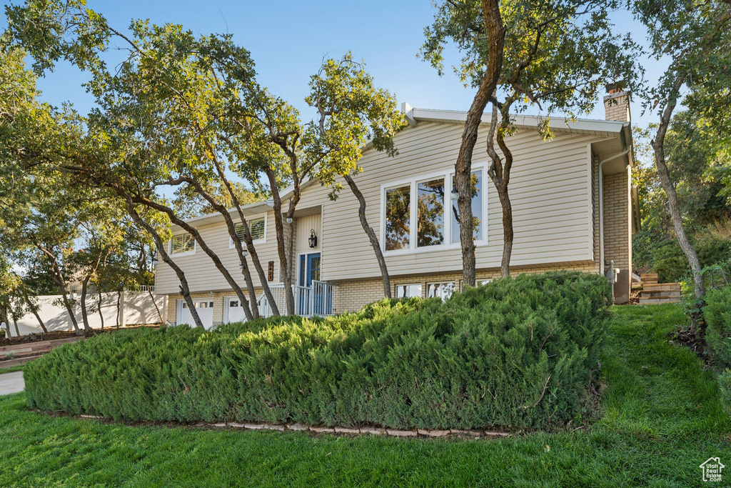 2423 S ELAINE DR Bountiful, UT 84010