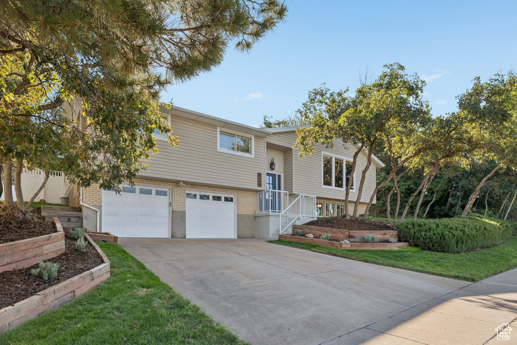 2423 S ELAINE DR Bountiful, UT 84010