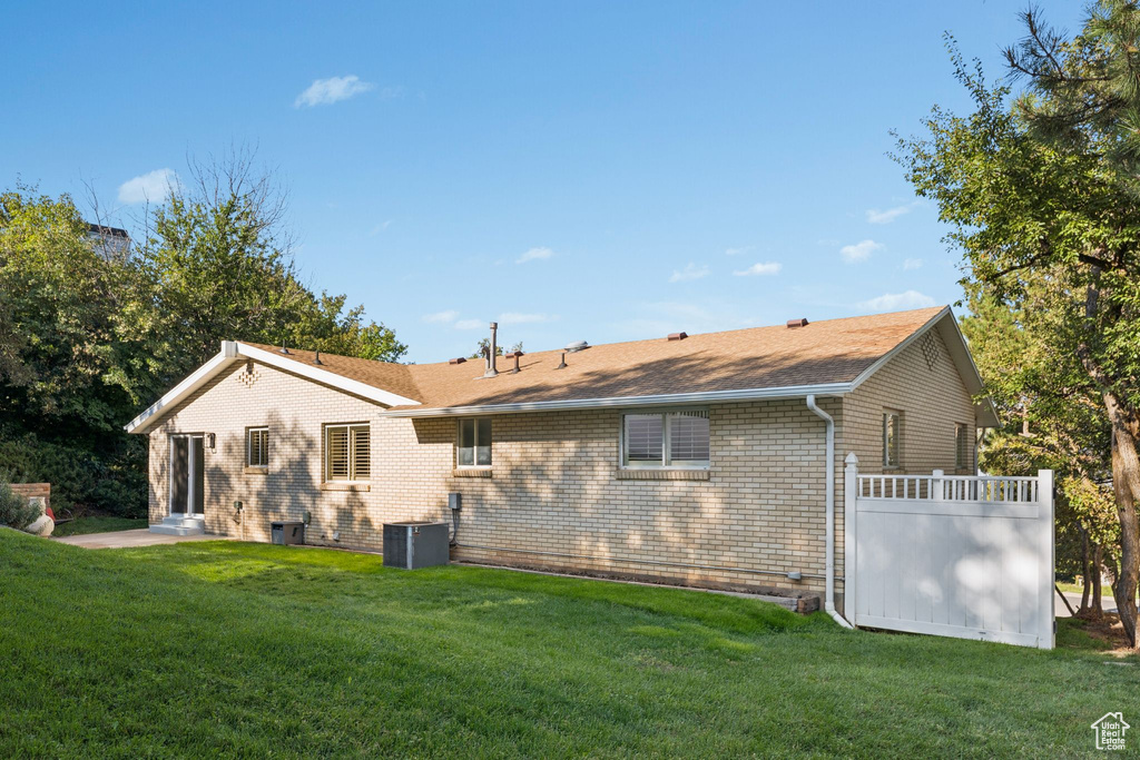 2423 S ELAINE DR Bountiful, UT 84010