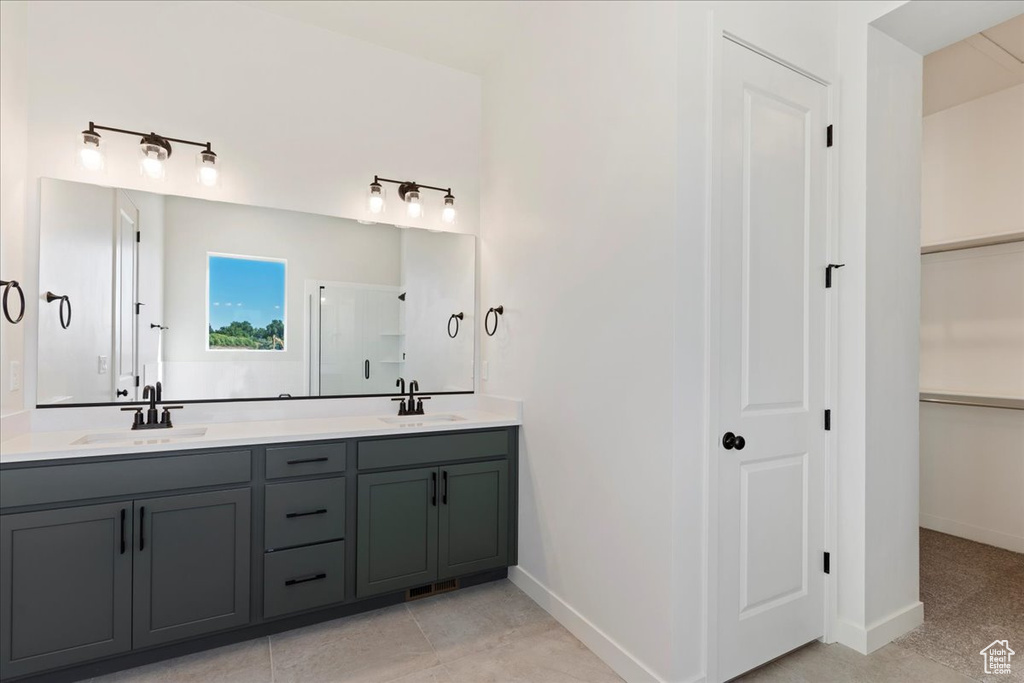 Photo 11 for MLS #2109587 at 1305 E Larkspur Way