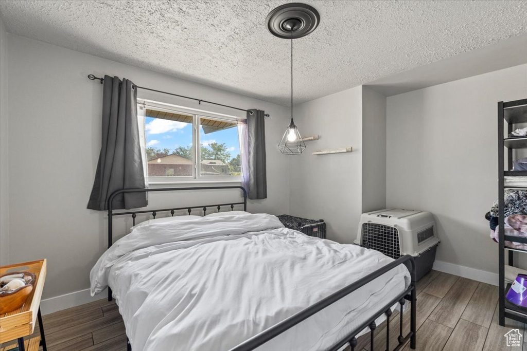 1045 N 390 W Sunset, UT 84015