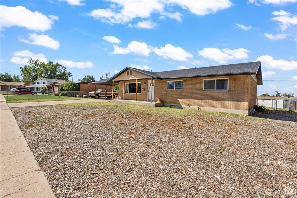 1045 N 390 W Sunset, UT 84015