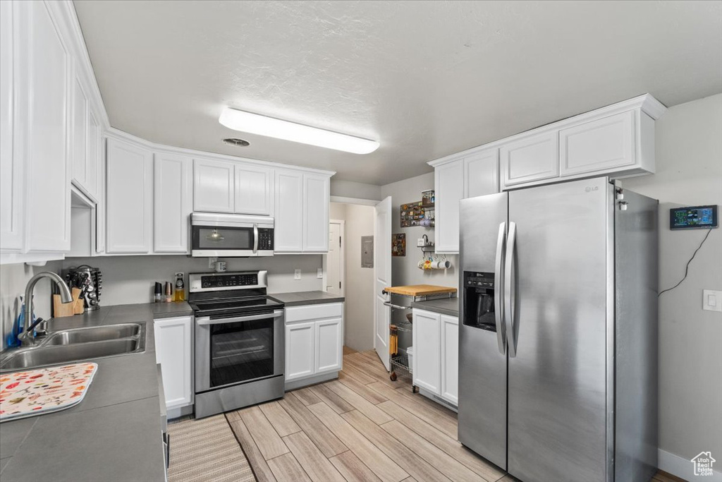 1045 N 390 W Sunset, UT 84015