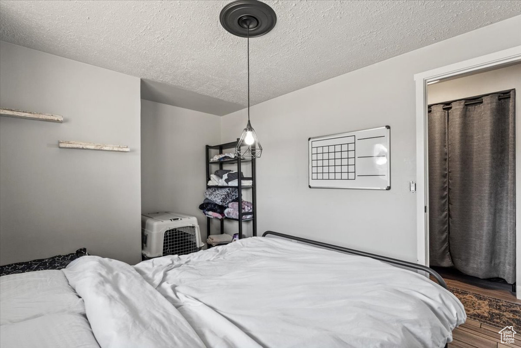 1045 N 390 W Sunset, UT 84015
