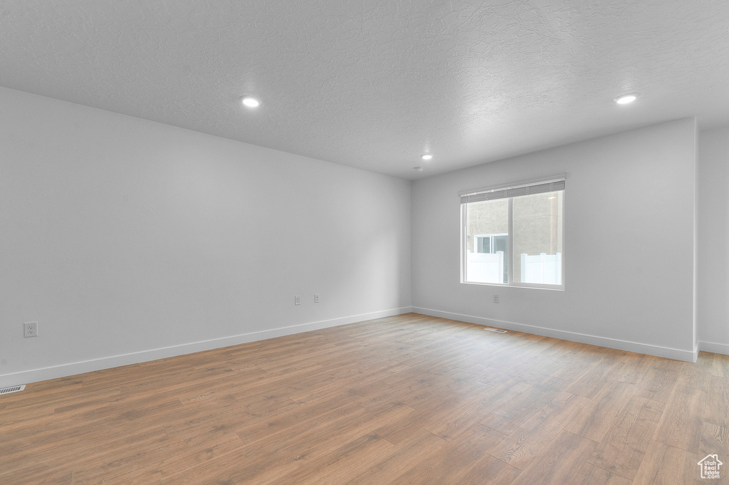 Photo 5 for MLS #2109593 at 1503 E 690 North #1108