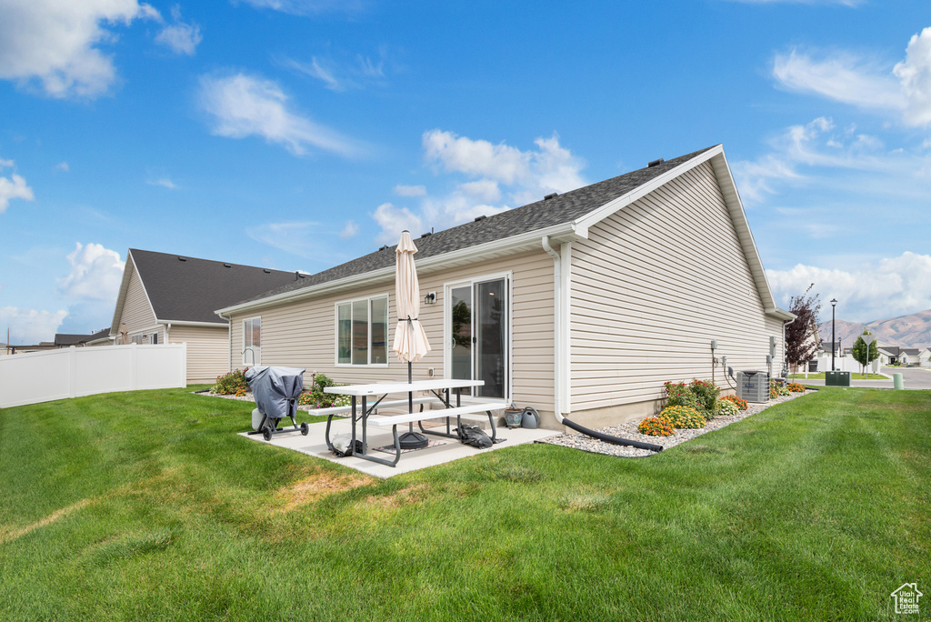 Photo 28 for MLS #2109594 at 823 N 980 West