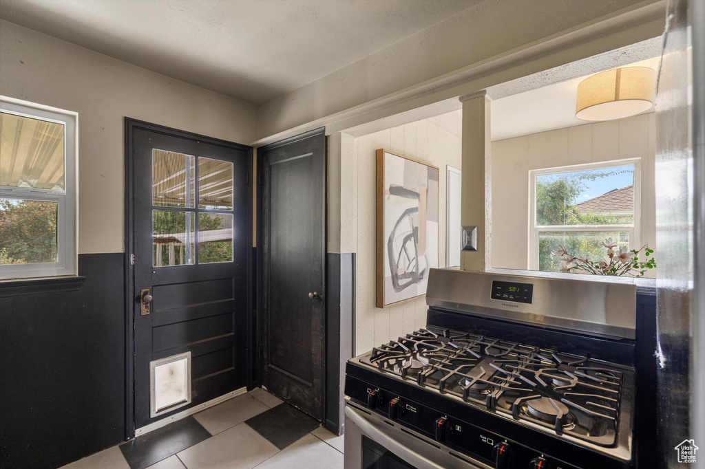 Photo 10 for MLS #2109597 at 189 E Ross Dr