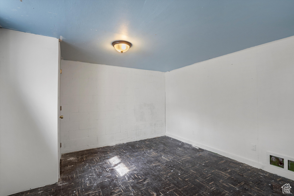 Photo 19 for MLS #2109597 at 189 E Ross Dr