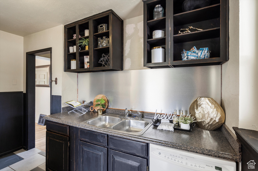 Photo 12 for MLS #2109597 at 189 E Ross Dr