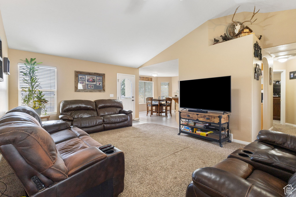 Photo 10 for MLS #2109599 at 415 S Worthington St