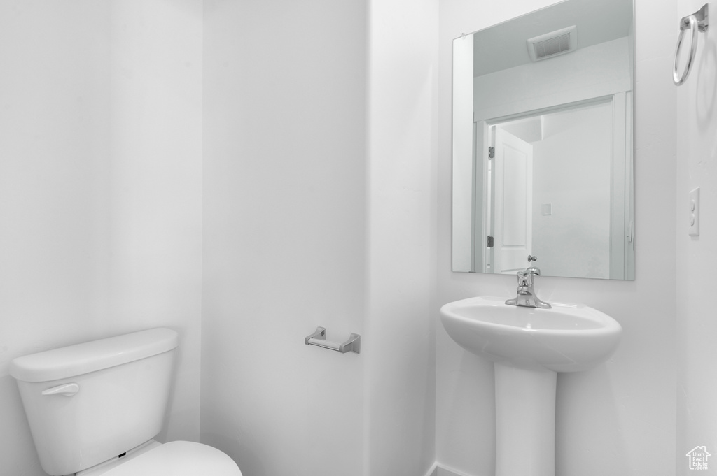 Photo 11 for MLS #2109601 at 1507 E 690 North #1109