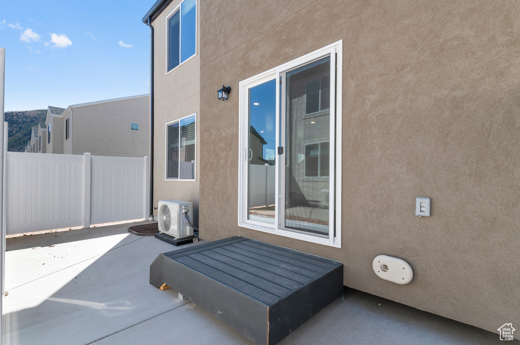 Photo 4 for MLS #2109601 at 1507 E 690 North #1109