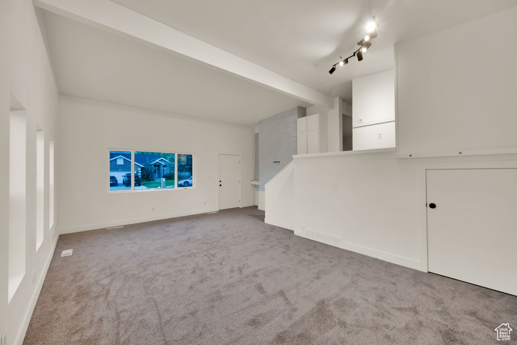 360 E 400 N Centerville, UT 84014