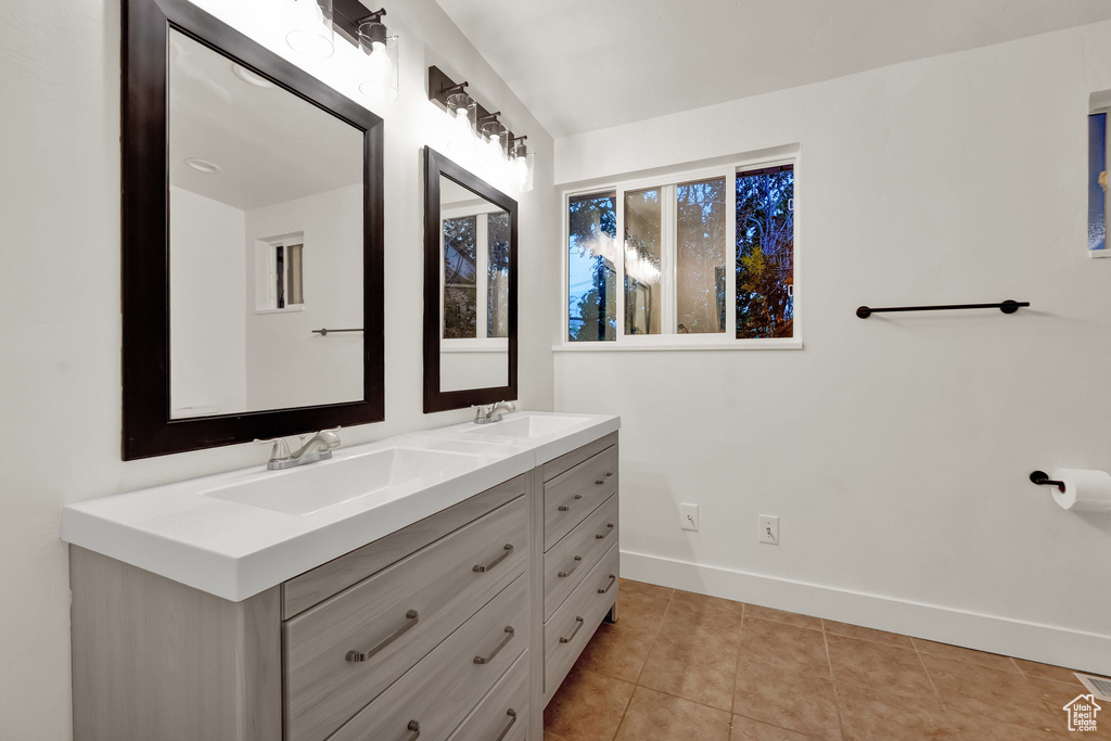 360 E 400 N Centerville, UT 84014