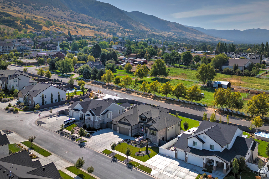 86 E 1675 S Farmington, UT 84025