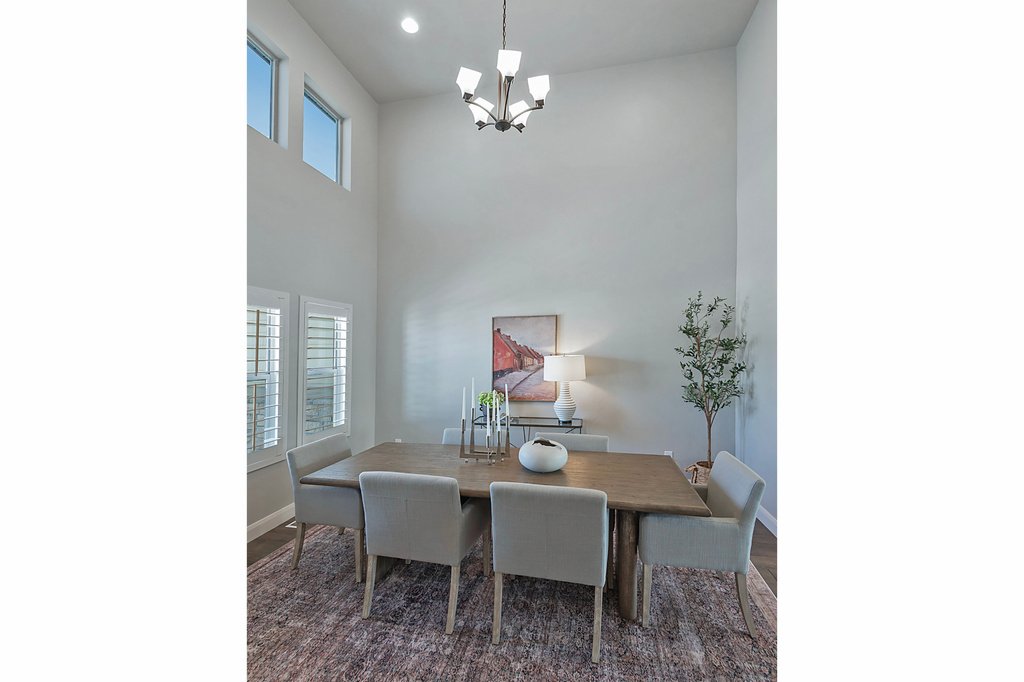 86 E 1675 S Farmington, UT 84025