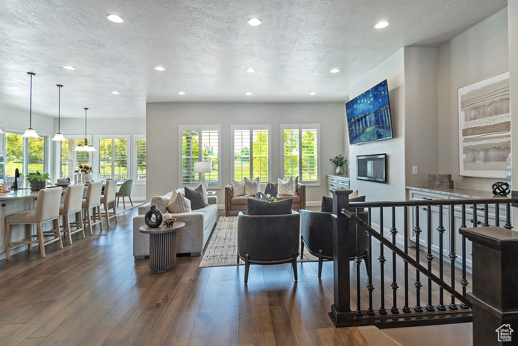 86 E 1675 S Farmington, UT 84025