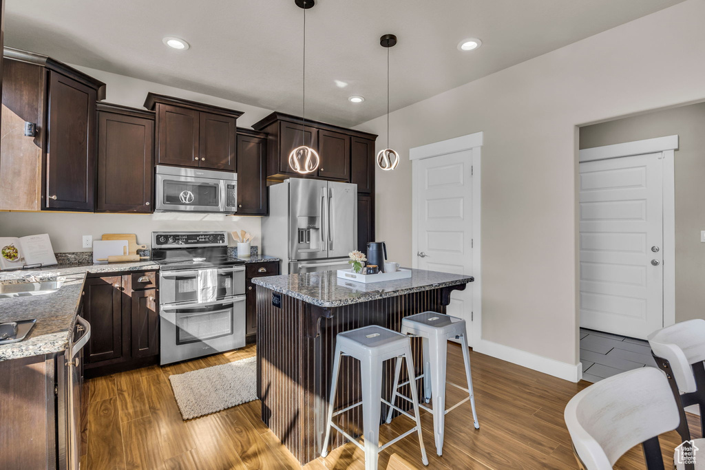 501 W FOX HOLLOW DR Saratoga Springs, UT 84045