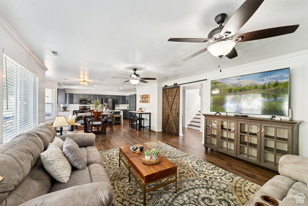 Photo 9 for MLS #2109620 at 1052 Oldham Dr