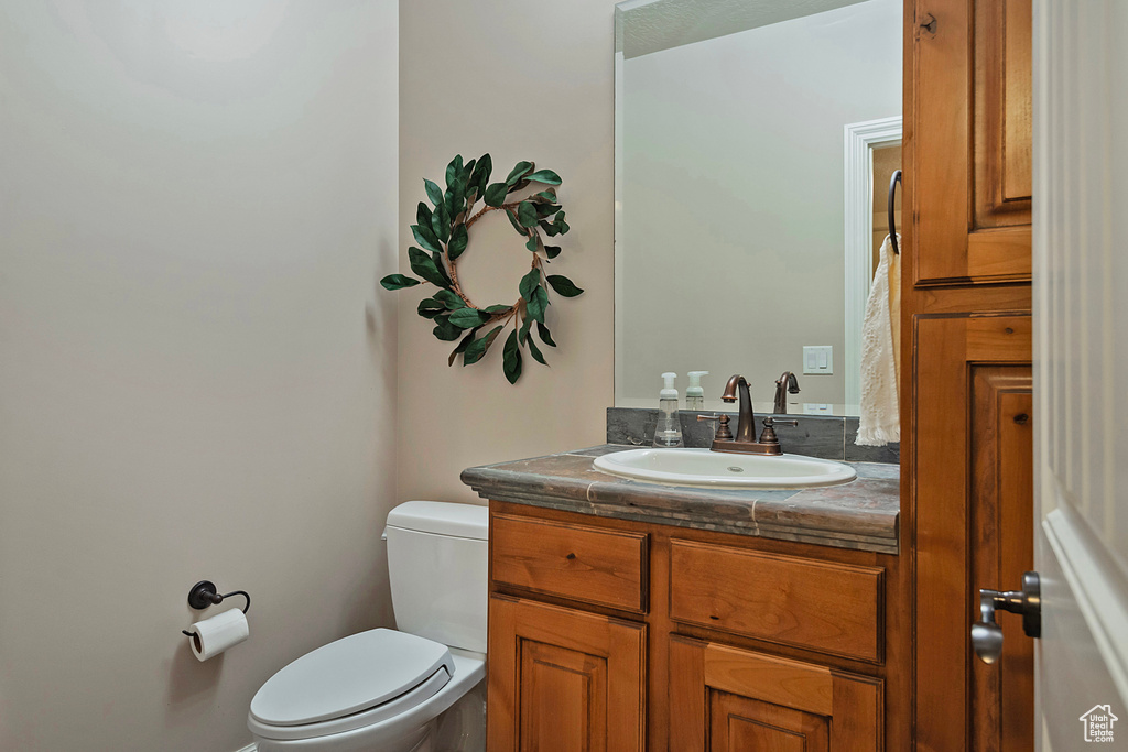 Photo 40 for MLS #2109622 at 2221 E Fisher Ln