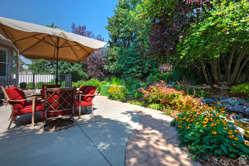 Photo 7 for MLS #2109622 at 2221 E Fisher Ln