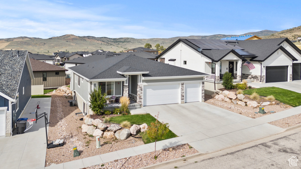Photo 3 for MLS #2109627 at 3152 Harvard Dr