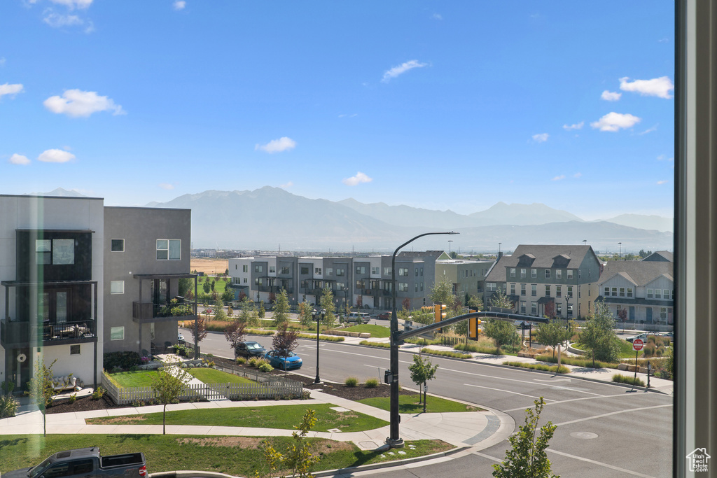 11268 S HOLLY SPRINGS DR South Jordan, UT 84009