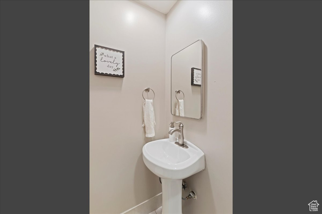 400 N 100 RD Kaysville, UT 84037