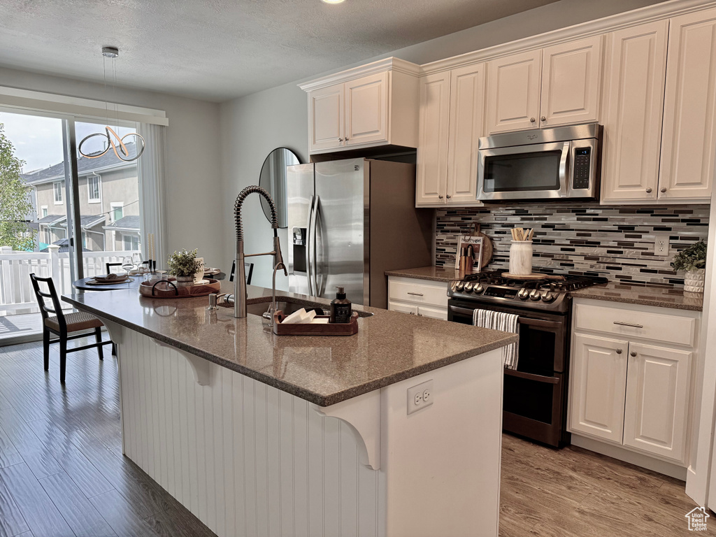 4442 W HILL SHADOW WAY Herriman, UT 84096