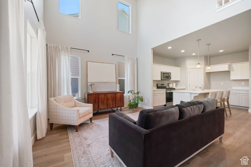 Photo 5 for MLS #2109651 at 3704 W 1330 North