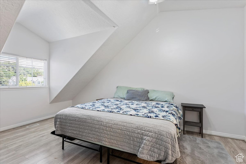1043 E FORT LN Ogden, UT 84404