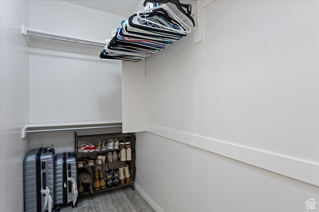 1043 E FORT LN Ogden, UT 84404