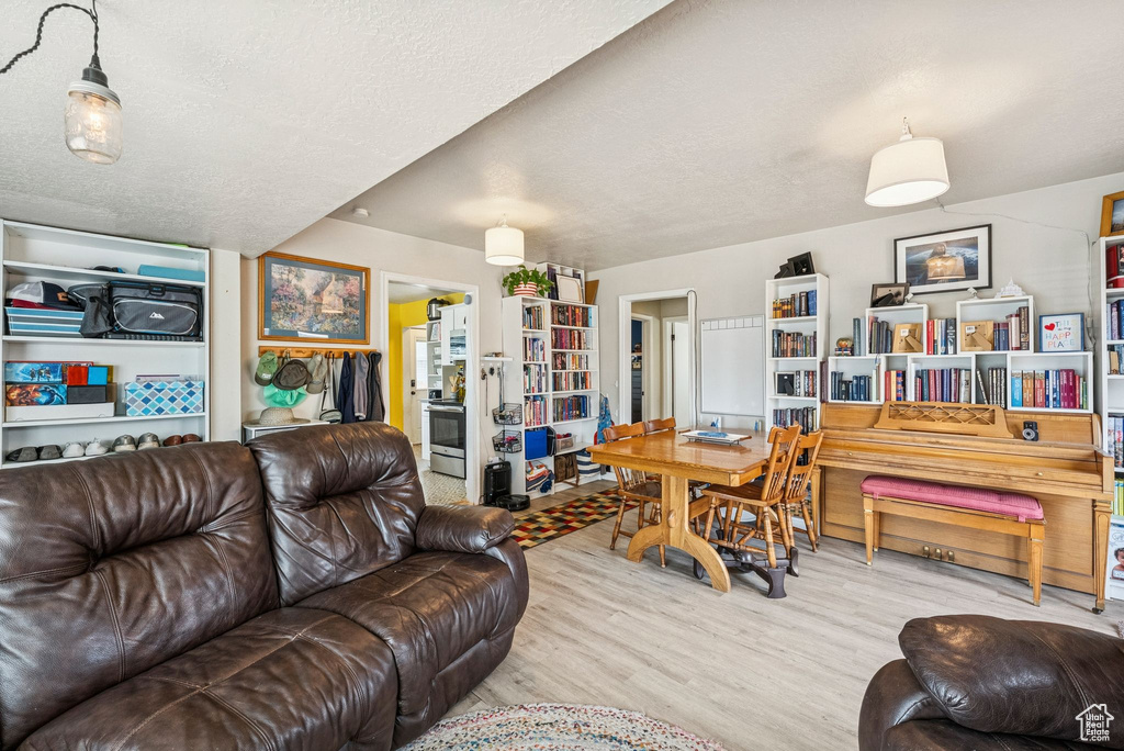 355 E MORGAN ST Layton, UT 84041