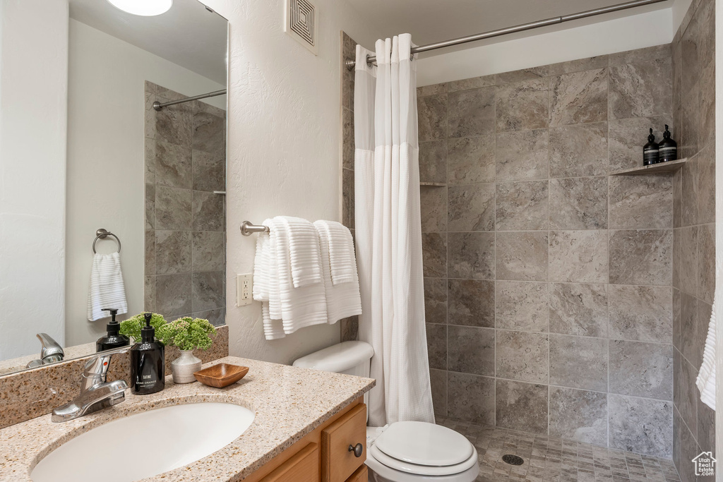 Photo 16 for MLS #2109677 at 6042 N Fox Point Cir #C1