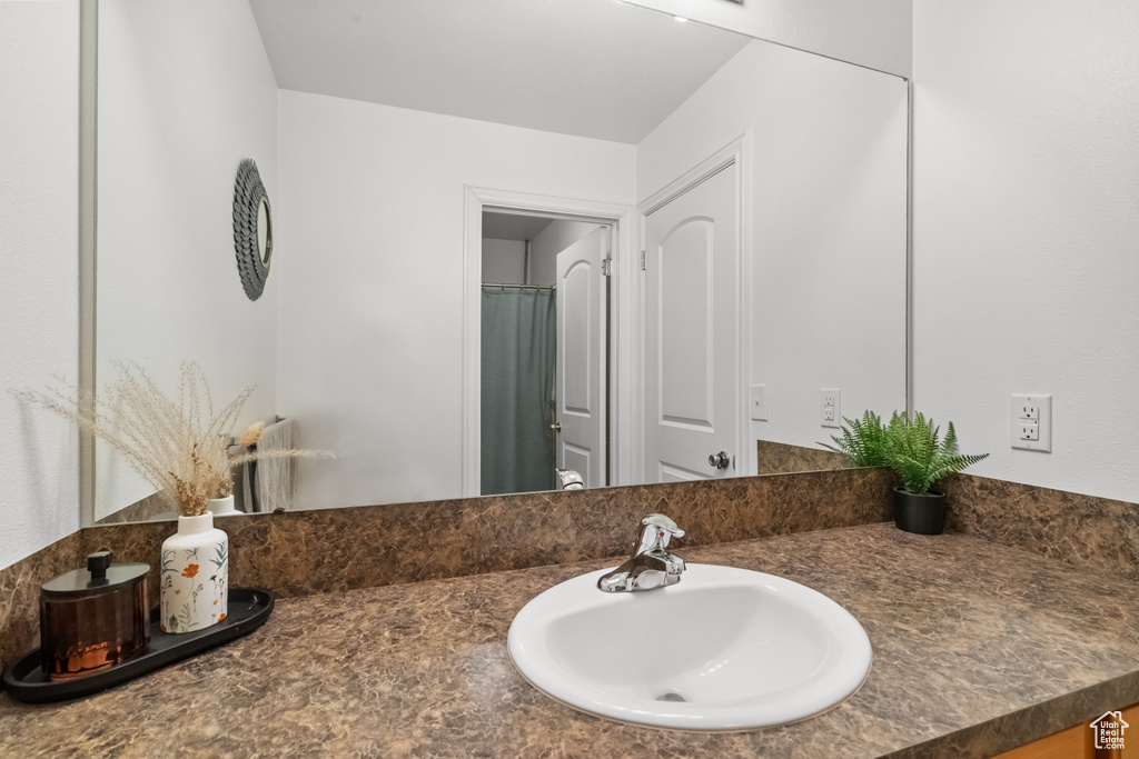 482 E 475 N Harrisville, UT 84404