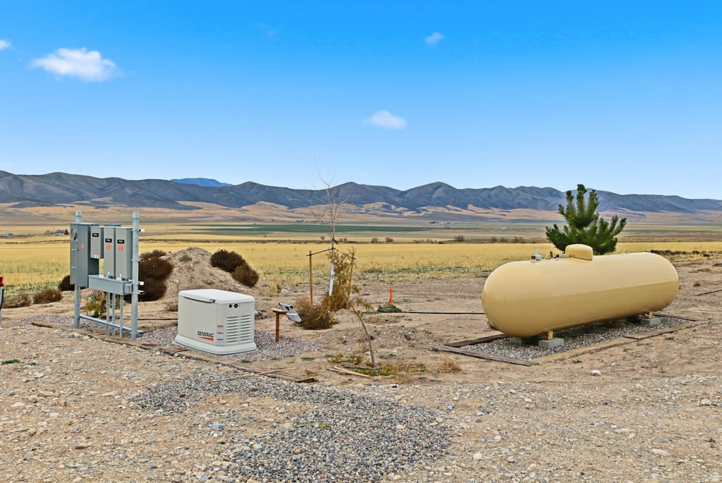 CEMETERY LN Arbon, ID 83212