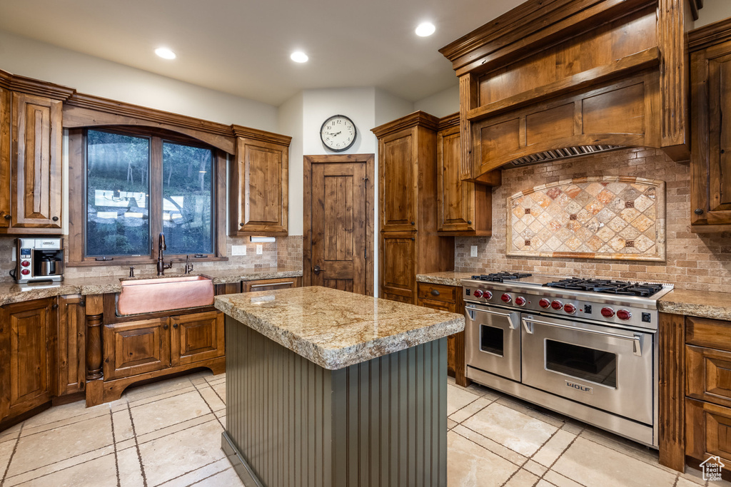 Photo 3 for MLS #2109708 at 3592 Solamere Dr