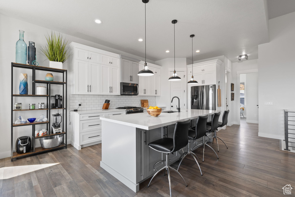 Photo 11 for MLS #2109716 at 14203 S Brook Heights Cir