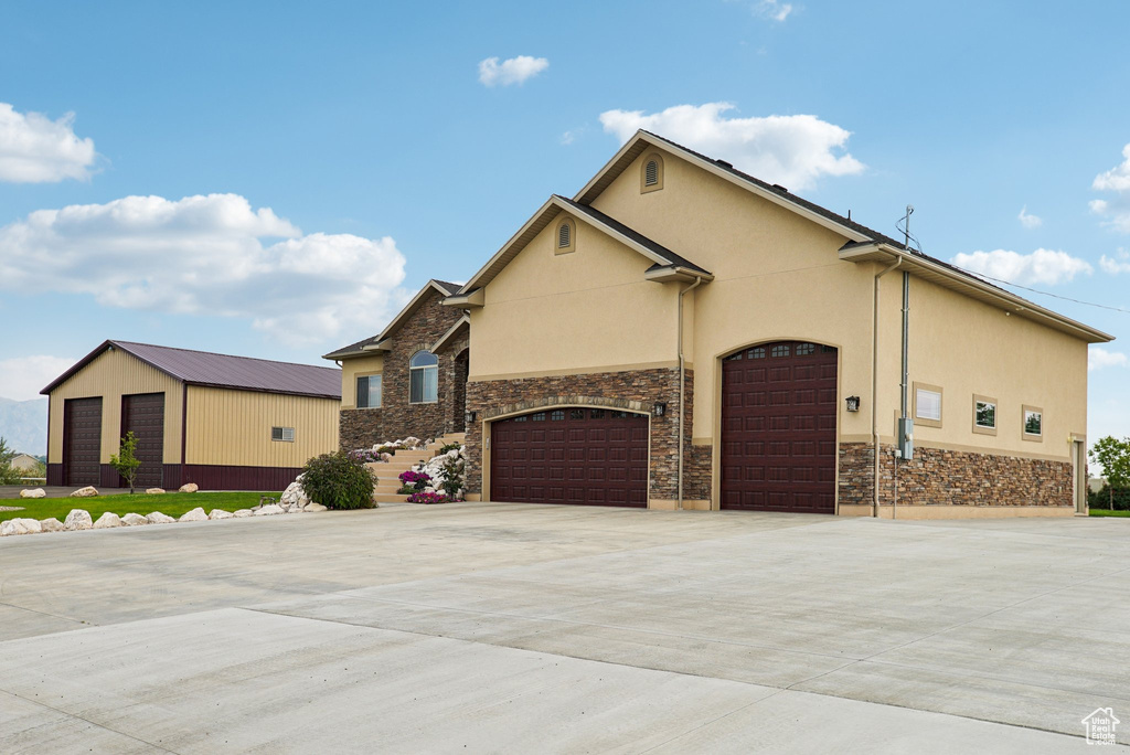 Photo 2 for MLS #2109744 at 4909 W 5850 South