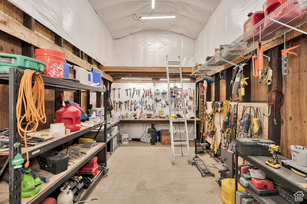 2348 W 800 N Clinton, UT 84015
