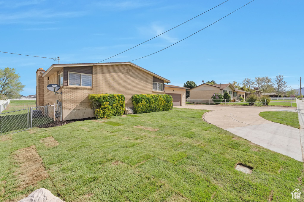 2348 W 800 N Clinton, UT 84015