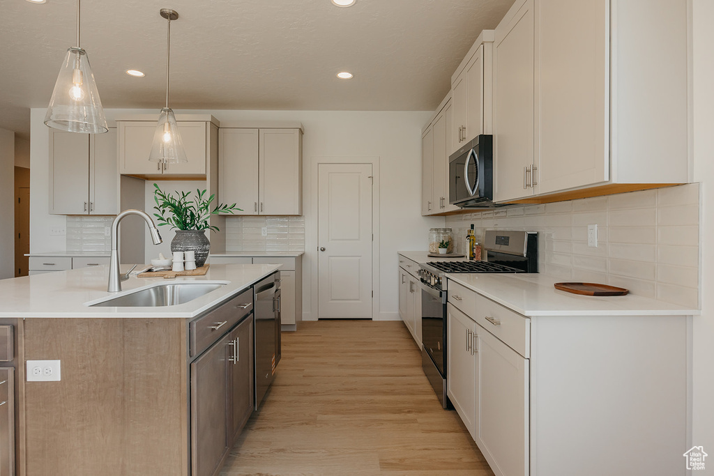 609 W PINE MOUNTAIN DR #204 Saratoga Springs, UT 84045