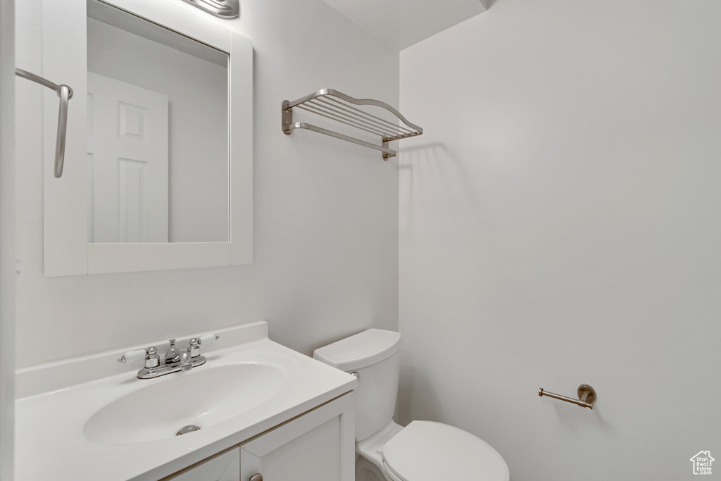 Photo 14 for MLS #2109772 at 869 E Vine St