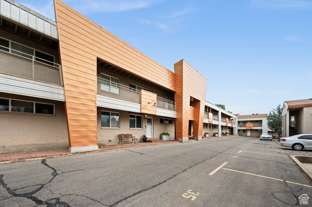 Photo 2 for MLS #2109784 at 650 N 300 West #117