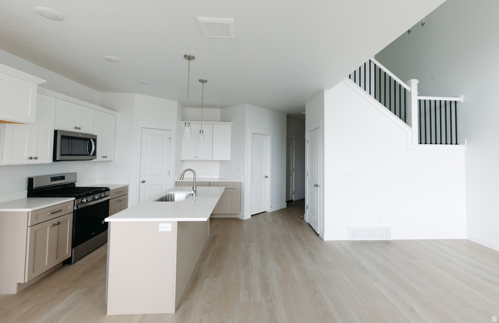 874 N PUGH LN #919 Saratoga Springs, UT 84045