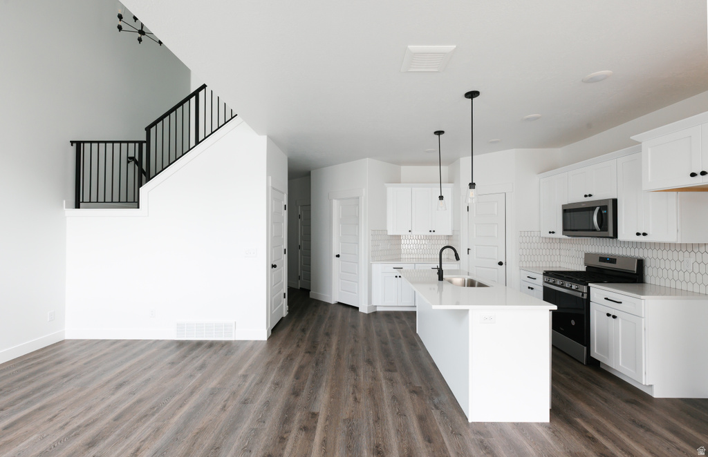 598 W SUNGLEAM LN #2375 Saratoga Springs, UT 84045