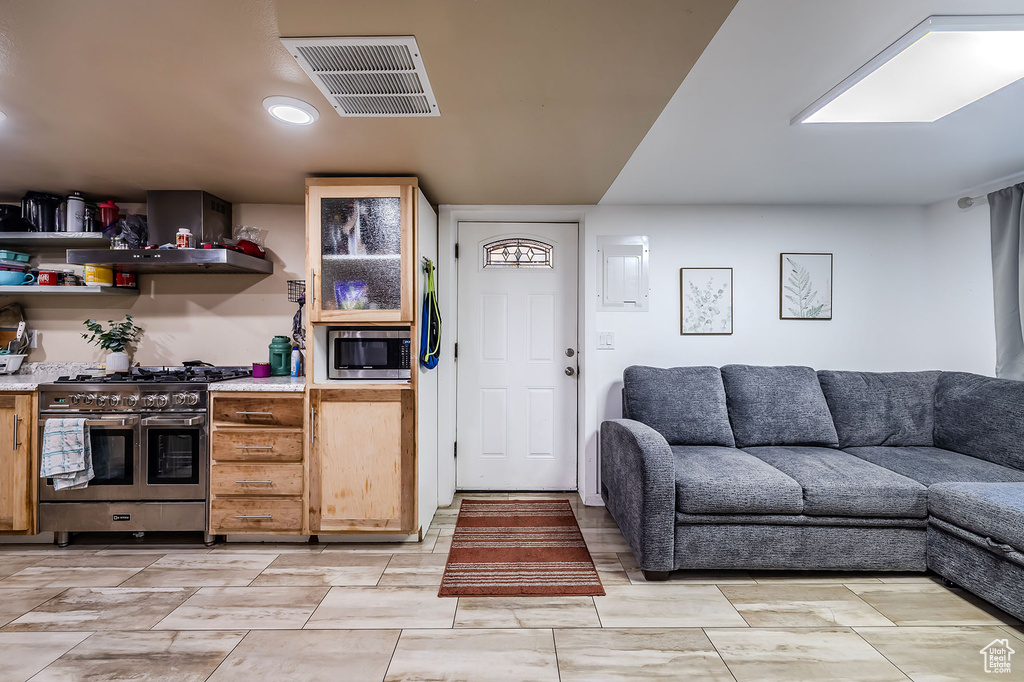 Photo 12 for MLS #2109806 at 810 N 600 West