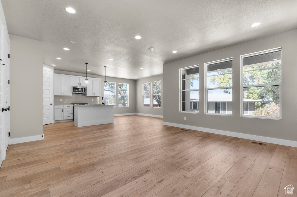 Photo 7 for MLS #2109819 at 498 W Maidengrass Way