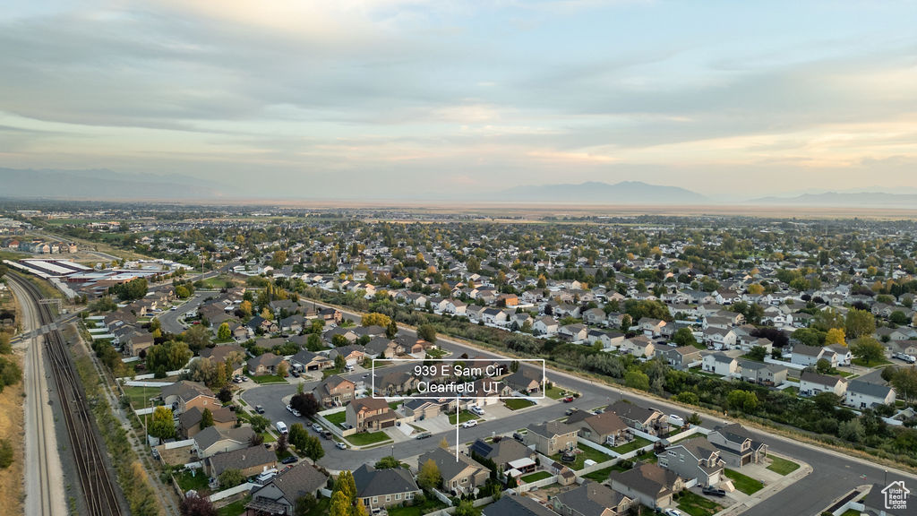 939 E SAM CIR Clearfield, UT 84015