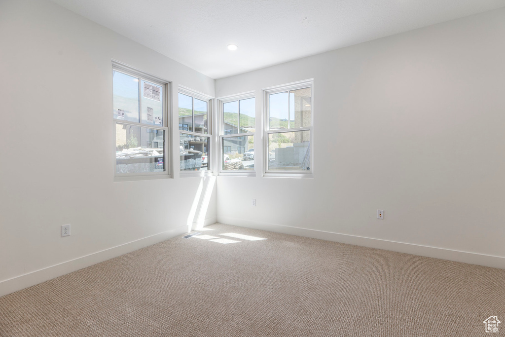 Photo 10 for MLS #2109827 at 678 E Silver Hill Loop #93